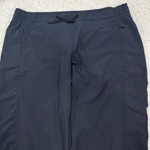 Athleta Women's Black Capris